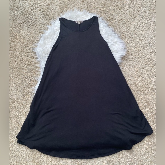Zenana Outfitters Dresses & Skirts - {Zenana Outfitters} Jersey Sleeveless Swing Dress in Black - Women's Small